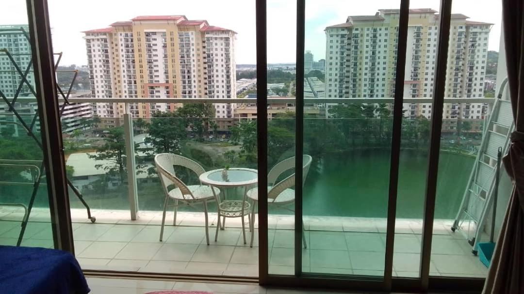 11-Modern Homestay Palazio Lake View Mount Austin Palazio Near Aeon Themepark Toppen Ikea Johor Bahru Luaran gambar